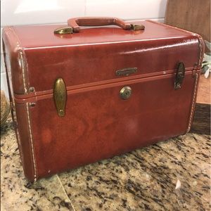 Gorgeous Vintage Train Case Samsonite